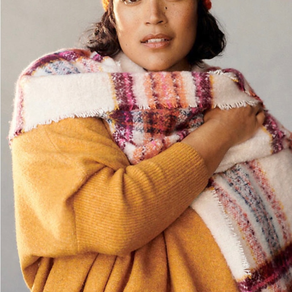 COPY - Anthropologie fringed plaid scarf in excellent condition, worn once!